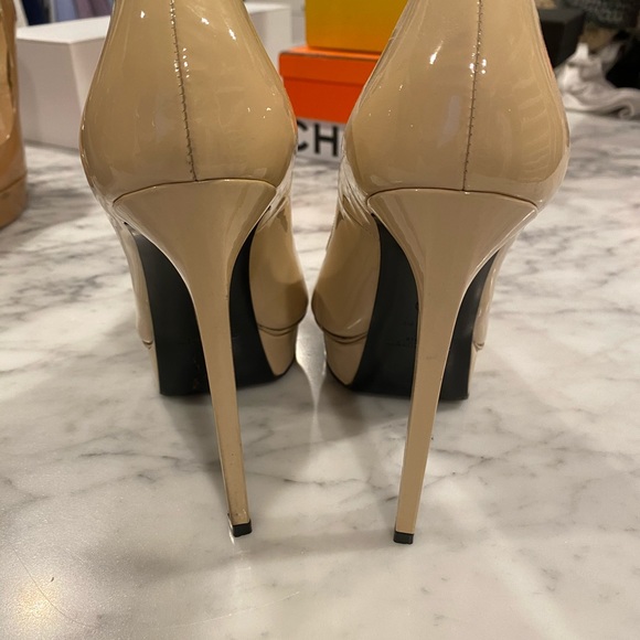 Saint Laurent Heels/Pumps - Picture 3 of 5